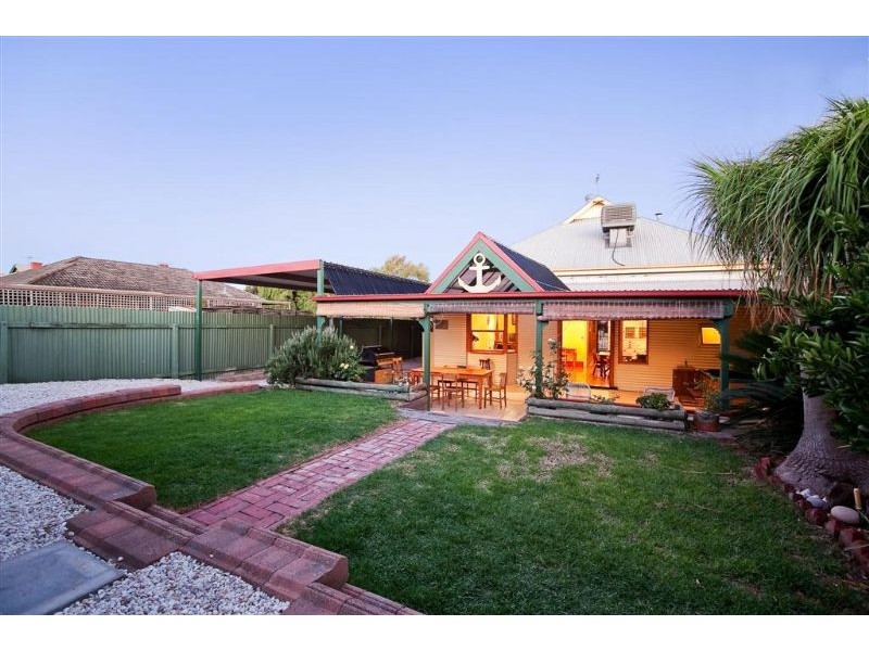 11 Ellen Street, Semaphore SA 5019
