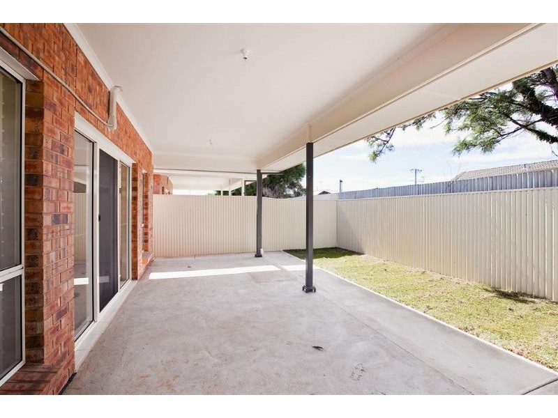 16 Belfast Street, Taperoo SA 5017