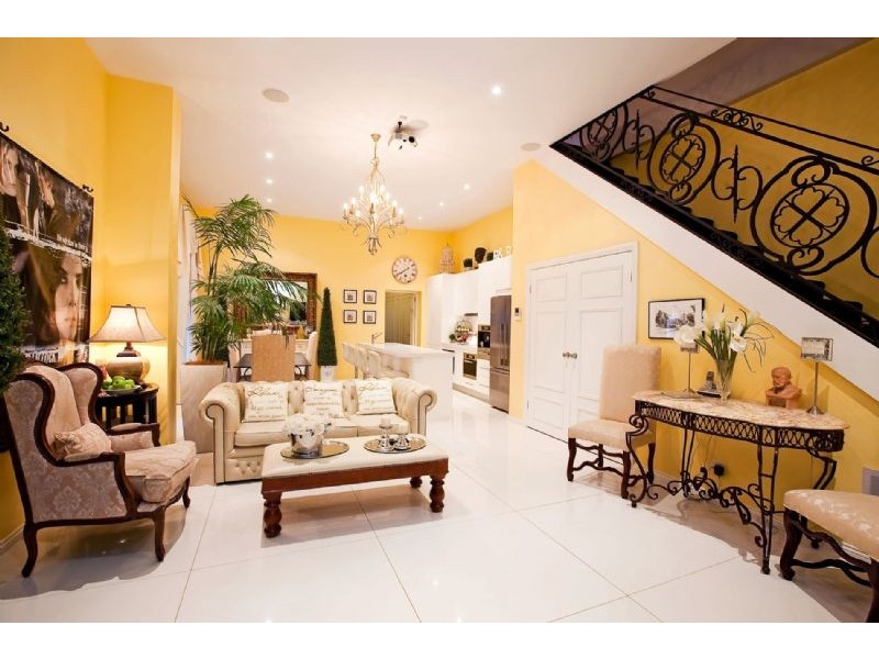 2a College Street, Glenelg SA 5045