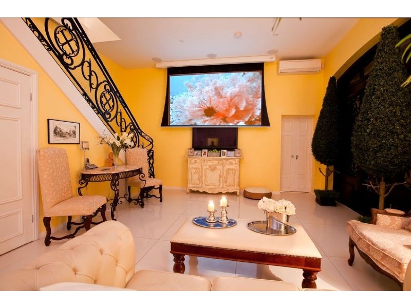 2a College Street, Glenelg SA 5045