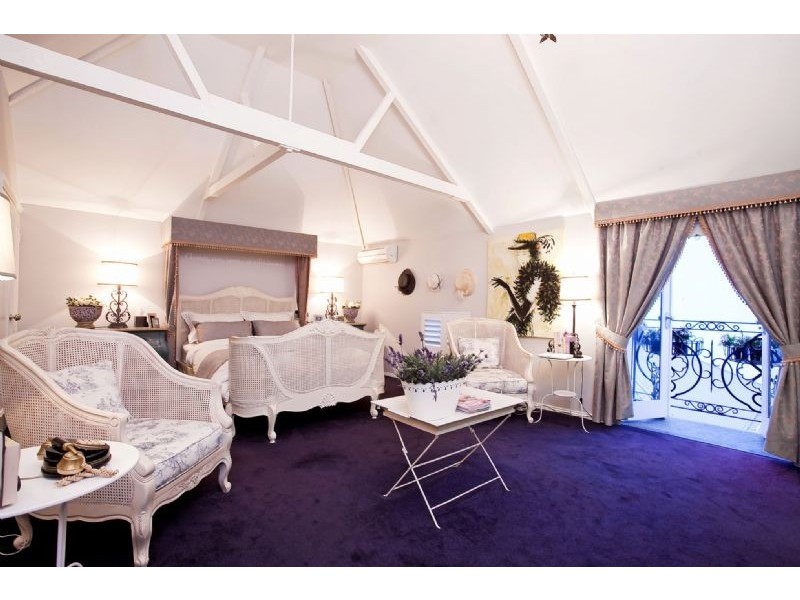 2a College Street, Glenelg SA 5045