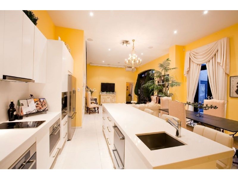 2a College Street, Glenelg SA 5045