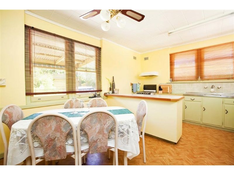 11 Sanderson Street, Peterhead SA 5016