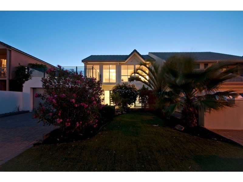 90 Gulf Point Drive, North Haven SA 5018