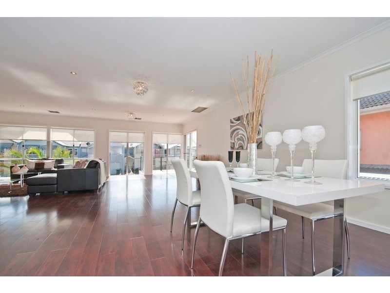 90 Gulf Point Drive, North Haven SA 5018