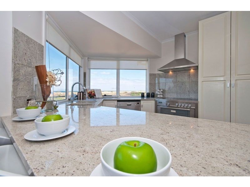 90 Gulf Point Drive, North Haven SA 5018