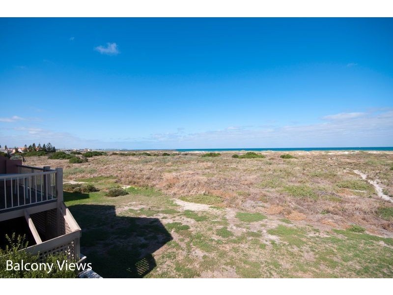 90 Gulf Point Drive, North Haven SA 5018