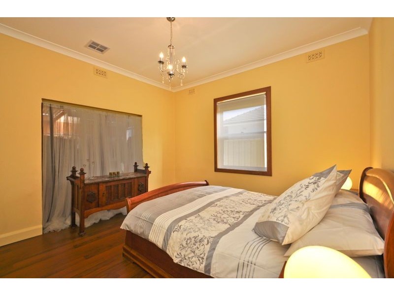 253 Victoria Road, Largs Bay SA 5016