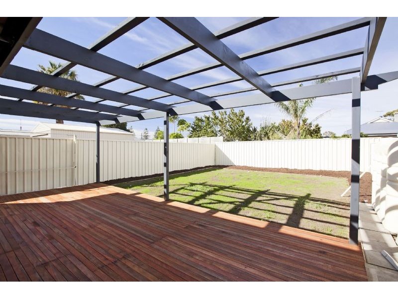 4 Gertrude Street, Taperoo SA 5017