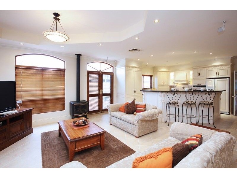 86 Gordon Road, Prospect SA 5082