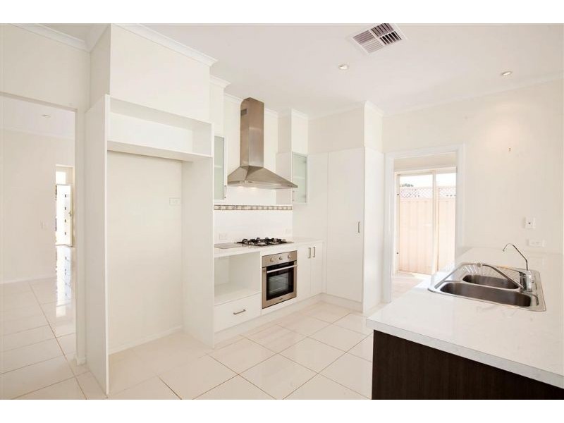 2 Amos Way, Royal Park SA 5014