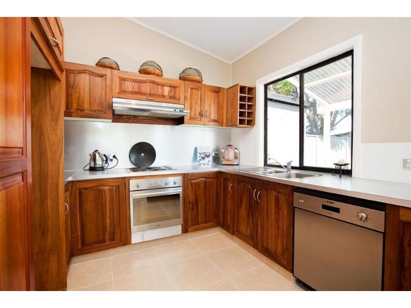 4 Sutherland Street, Glanville SA 5015