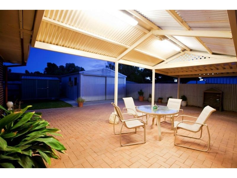 4 Flamingo Grove, Semaphore Park SA 5019