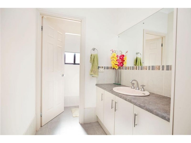 1 Mossman Street, Mawson Lakes SA 5095