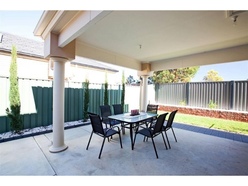 1 Mossman Street, Mawson Lakes SA 5095