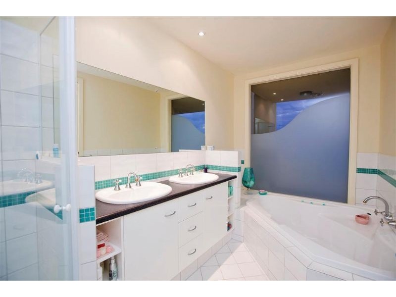 17A Alexa Road, North Haven SA 5018