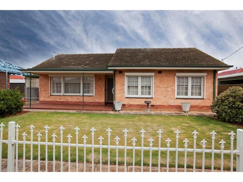 8 Hallville Street, Seaton SA 5023