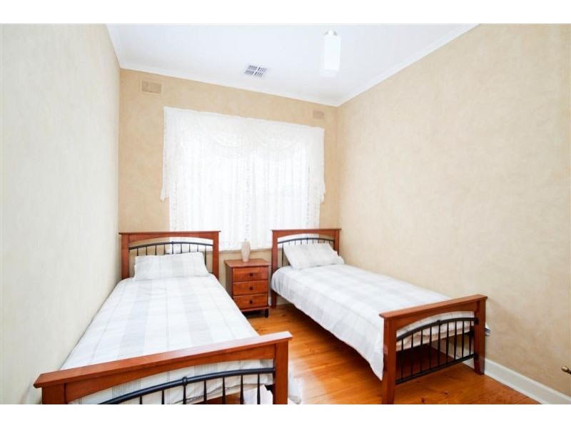 17 Third Avenue, Semaphore Park SA 5019