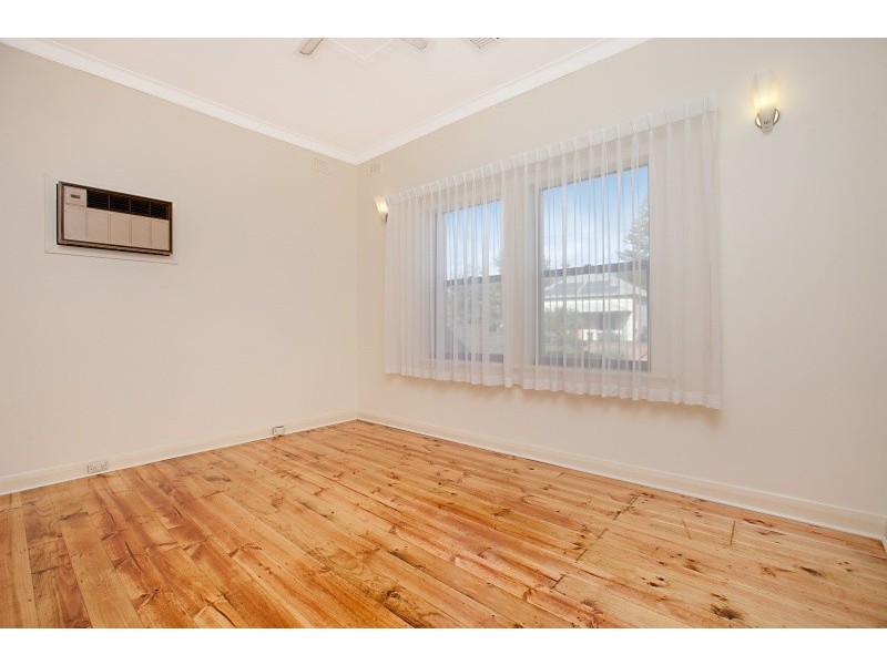 5 Sawtell Street, Largs Bay SA 5016