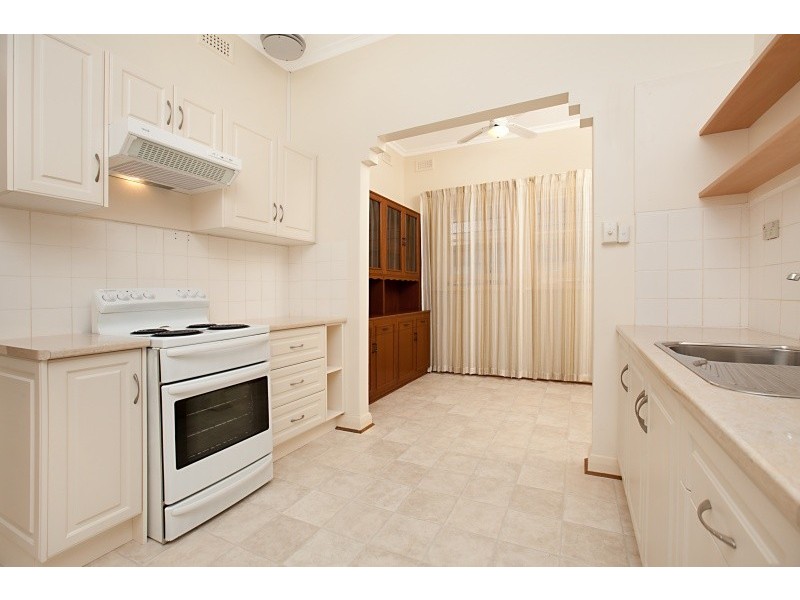 5 Sawtell Street, Largs Bay SA 5016