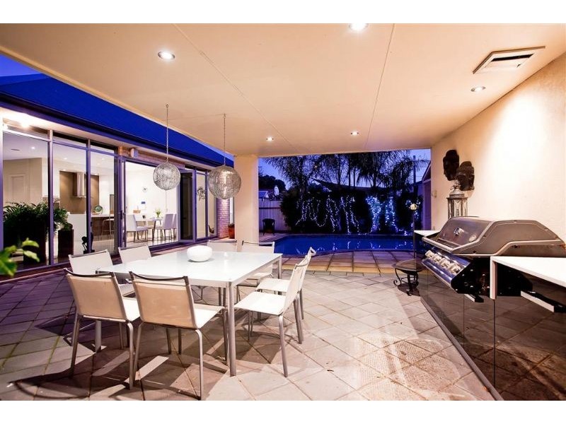 18 West Street, Semaphore Park SA 5019