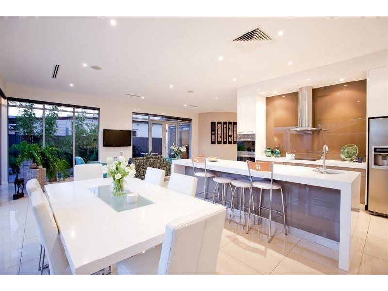 18 West Street, Semaphore Park SA 5019