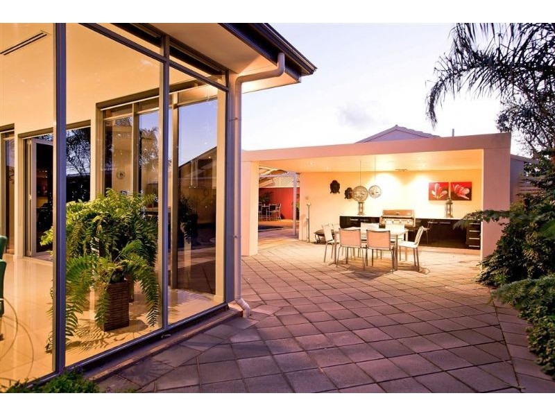 18 West Street, Semaphore Park SA 5019