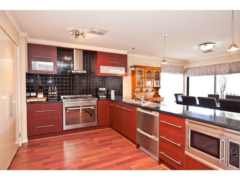 14 Collins Street, Largs North SA 5016