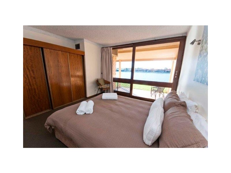 5/80 Military Road, Tennyson SA 5022