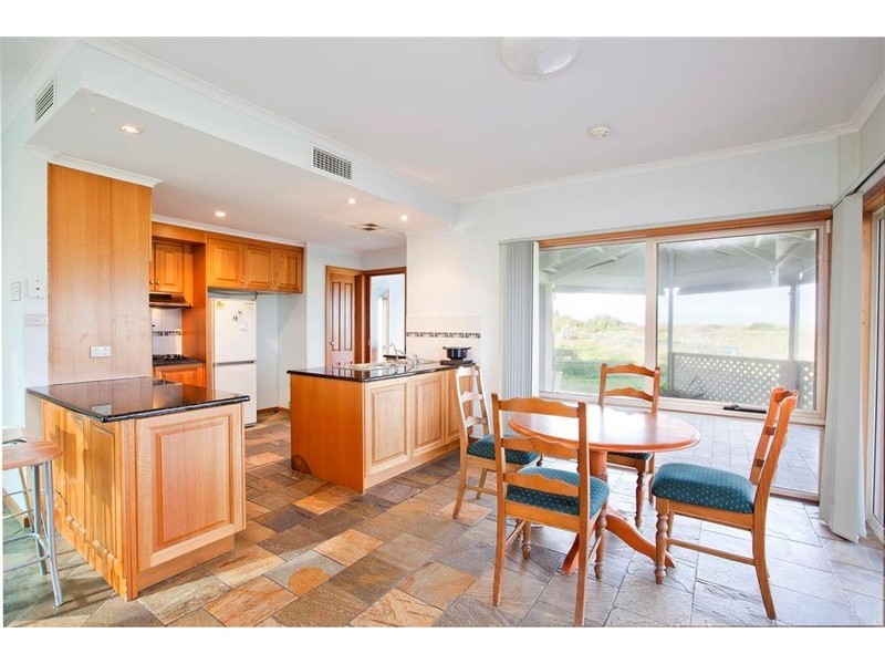 104 Gulf Point Drive, North Haven SA 5018