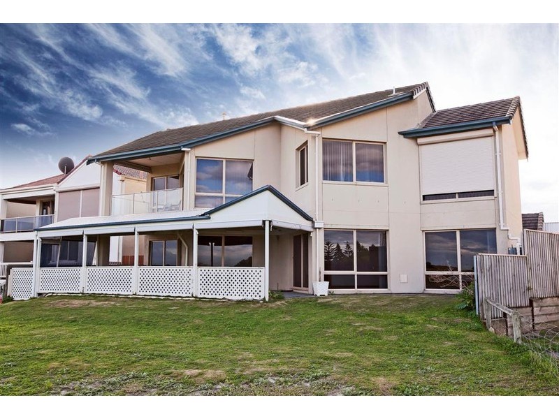 104 Gulf Point Drive, North Haven SA 5018