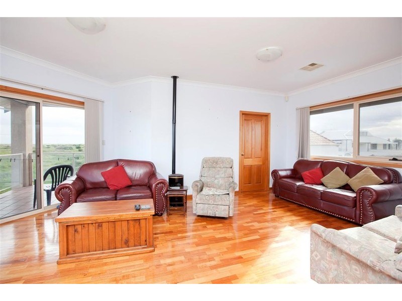 104 Gulf Point Drive, North Haven SA 5018