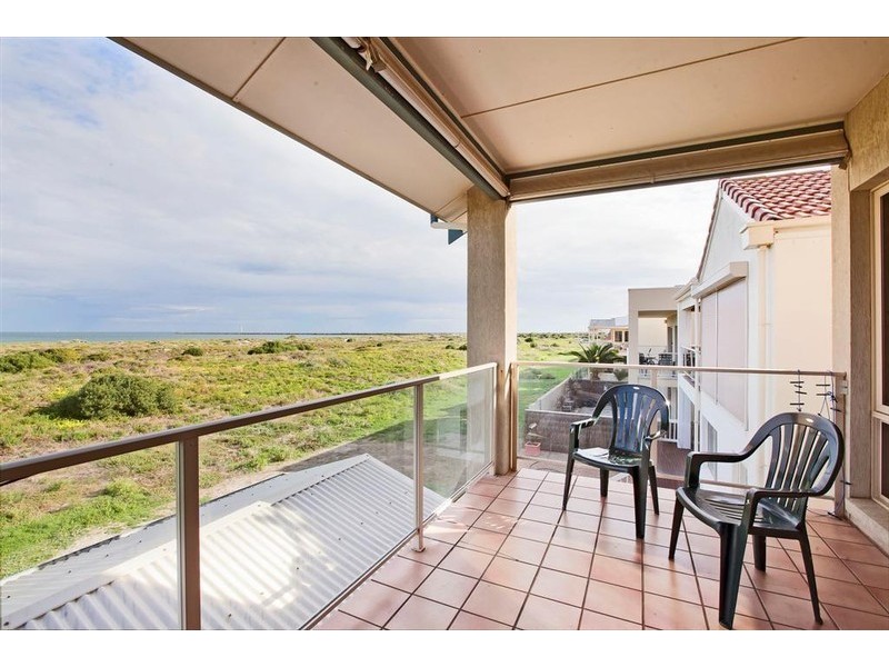 104 Gulf Point Drive, North Haven SA 5018