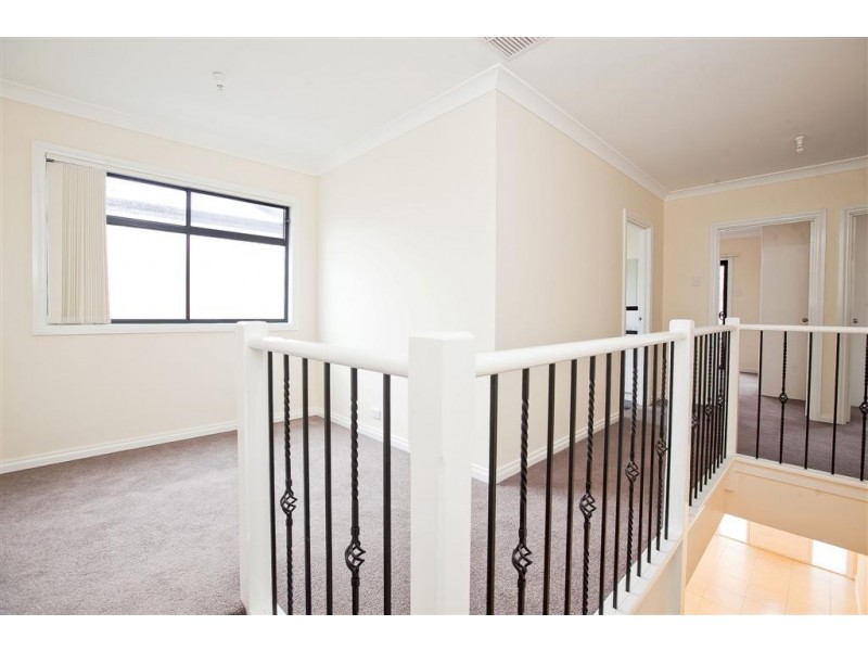 29 Maidos Grove, Valley View SA 5093