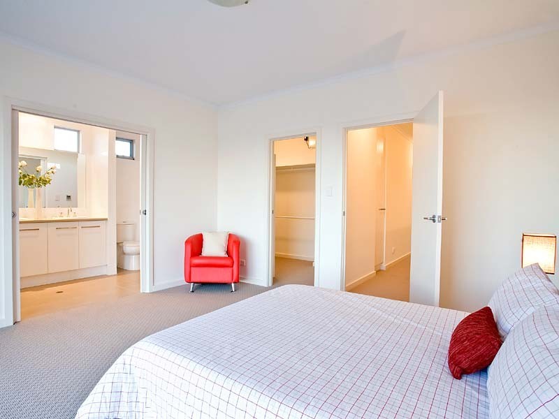 6 Henley Avenue, Henley Beach SA 5022