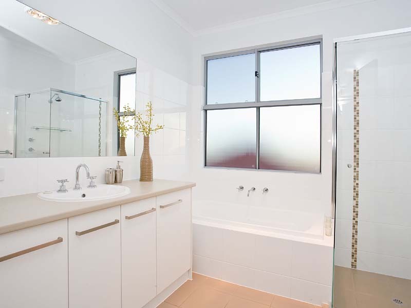 6 Henley Avenue, Henley Beach SA 5022