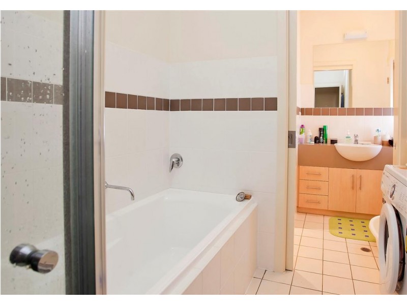 Apt 8 / 21-25 Goodall Parade, Mawson Lakes SA 5095