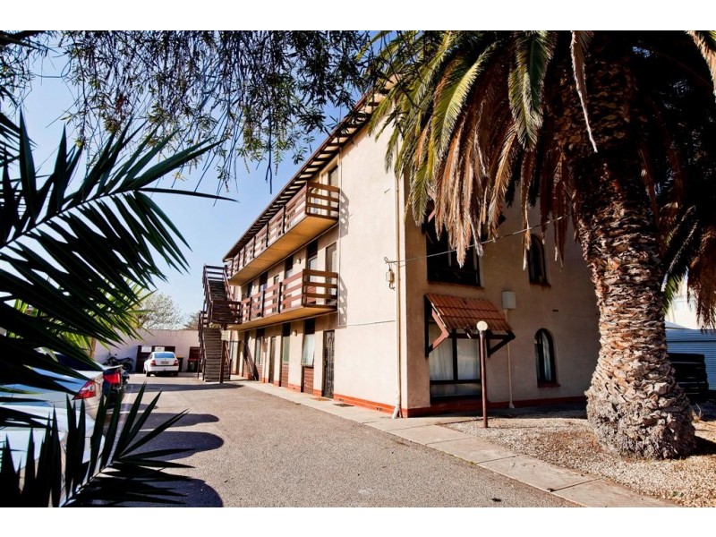 16/17-19 Caroline Street, Glenelg North SA 5045