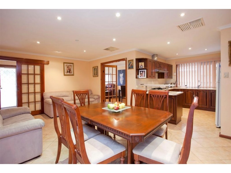 35 Honeyton Street, Seaton SA 5023