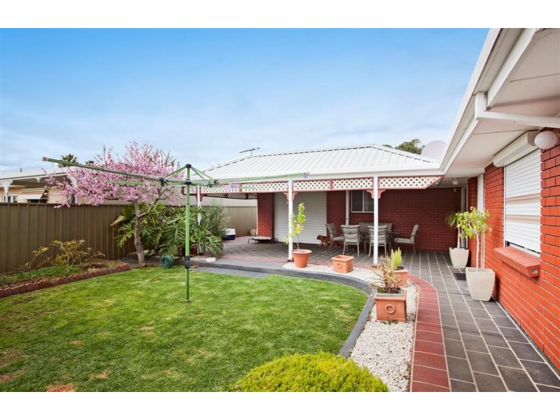 35 Honeyton Street, Seaton SA 5023