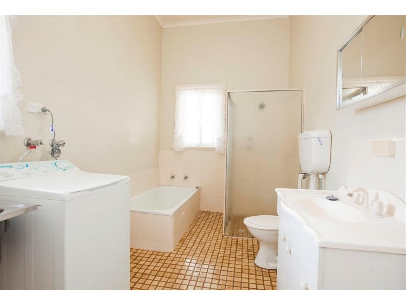 1 Minna Terrace, Semaphore Park SA 5019