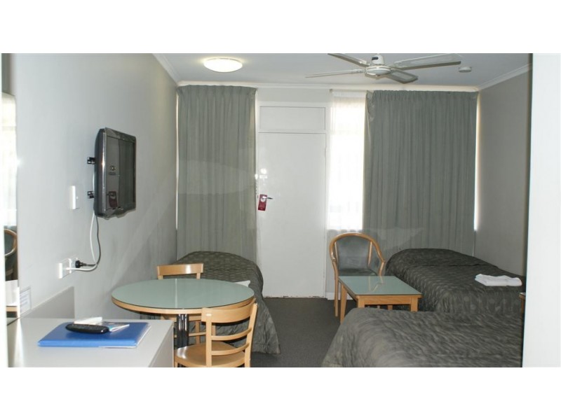 27/18 Raymond Grove, Glenelg SA 5045