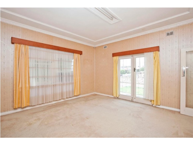 18 Koowarra Terrace, Largs North SA 5016