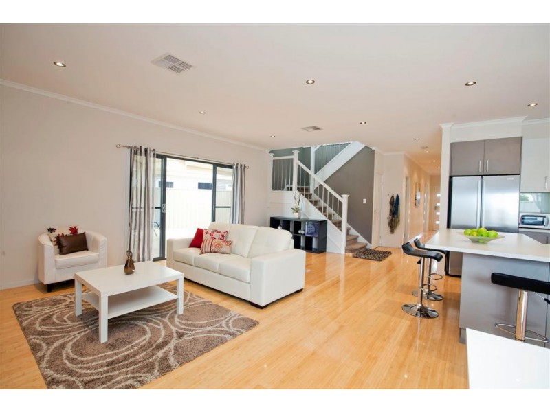 21 Ashburton Avenue, West Lakes Shore SA 5020