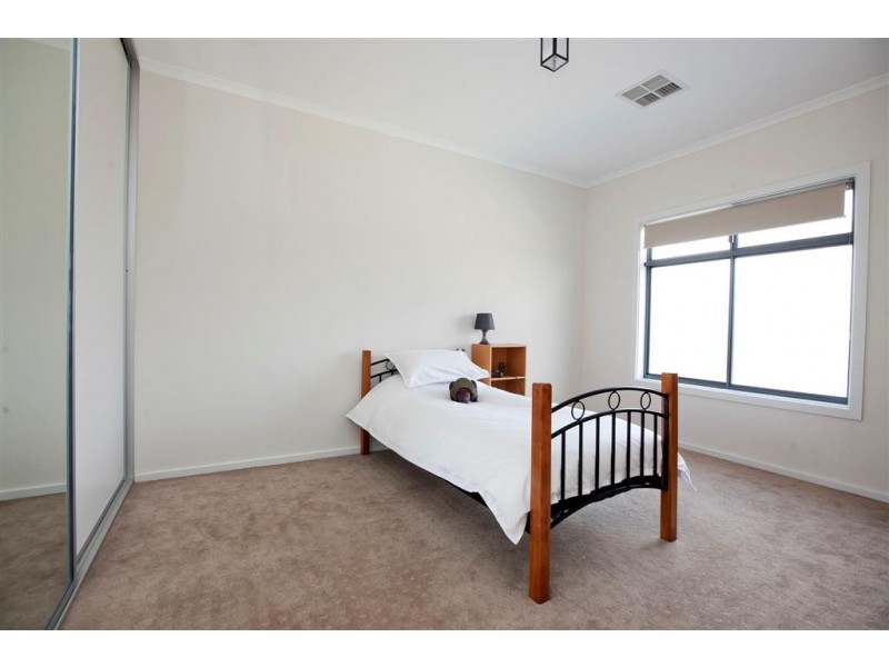 21 Ashburton Avenue, West Lakes Shore SA 5020