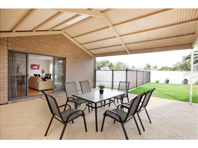 21 Ashburton Avenue, West Lakes Shore SA 5020