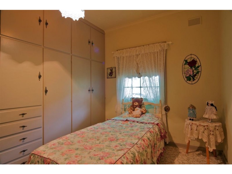 18 Wandana Terrace, Taperoo SA 5017