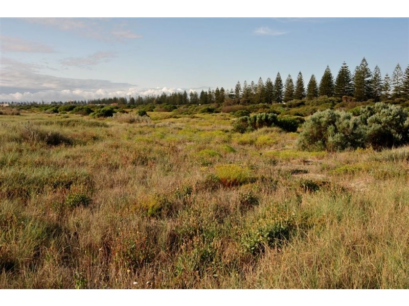 18 Wandana Terrace, Taperoo SA 5017