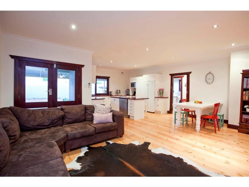 12 Russell Street East, Rosewater SA 5013