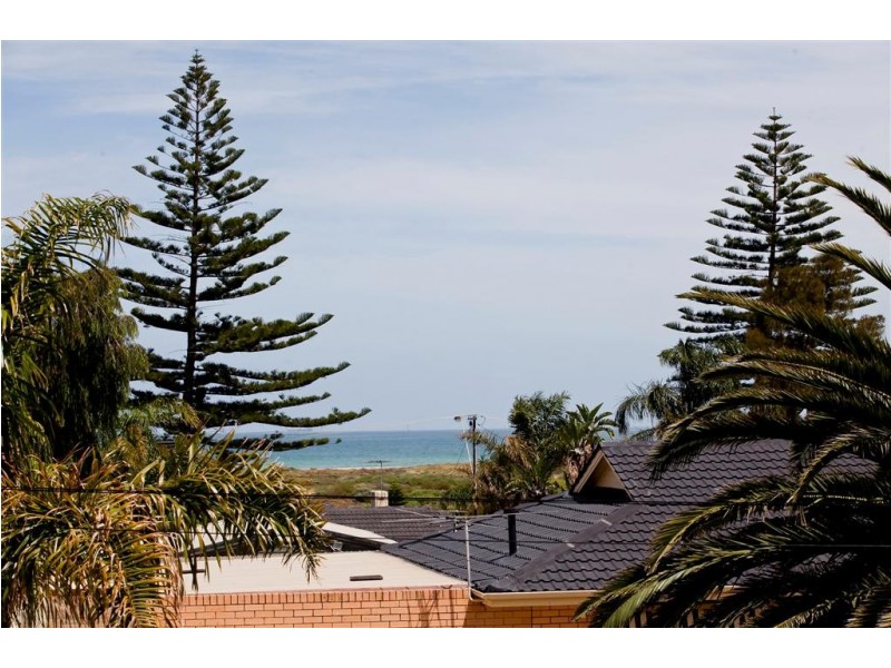 10 Morea Street, Taperoo SA 5017